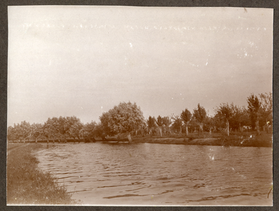 805384 Gezicht op de Kromme Rijn tussen Wijk bij Duurstede en Bunnik.